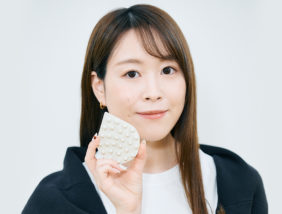 頭皮マッサージケアで顔もリフトアップ