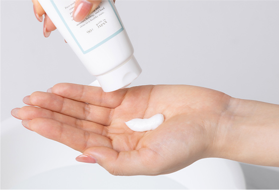 モイストアミノフォーム（ヒト型セラミド配合洗顔料）｜セラミド